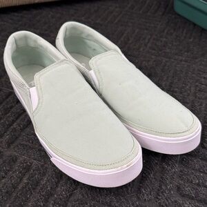 Nike womens Court Legacy Slip-On SIZE 11
